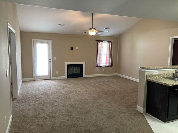 2nd image of 1660 Antebellum Dr