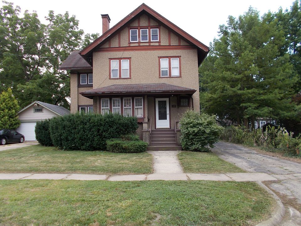 1st image of 114 Park Ave W