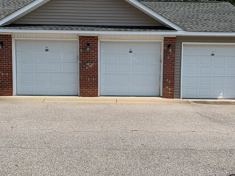 616 Marshtree Ln #301 — Photo 25