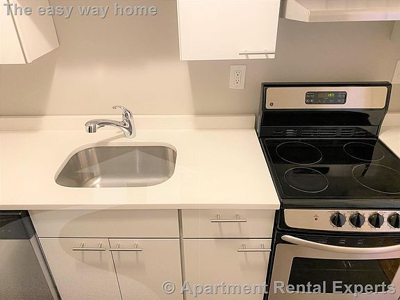 5th image of 9 Sewall Ave APT 201