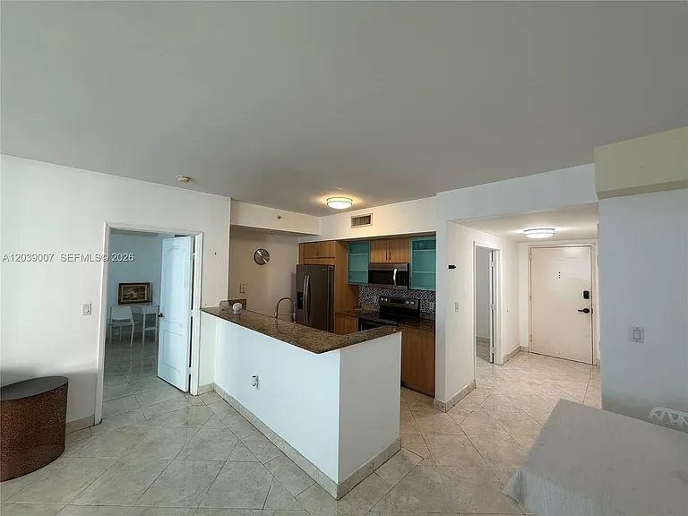 17555 Atlantic Blvd #1103 — Photo 10