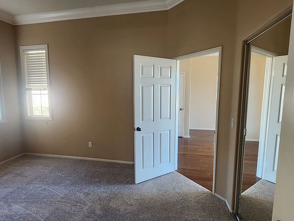 3rd image of 41526 Grand View Dr