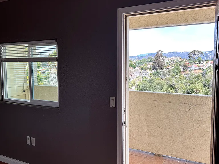 1514-16 Calavo Dr #1 — Photo 15