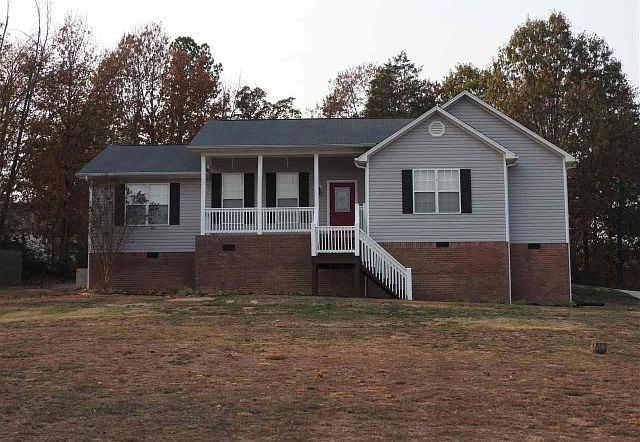 1st image of 305 Farmway Dr SE