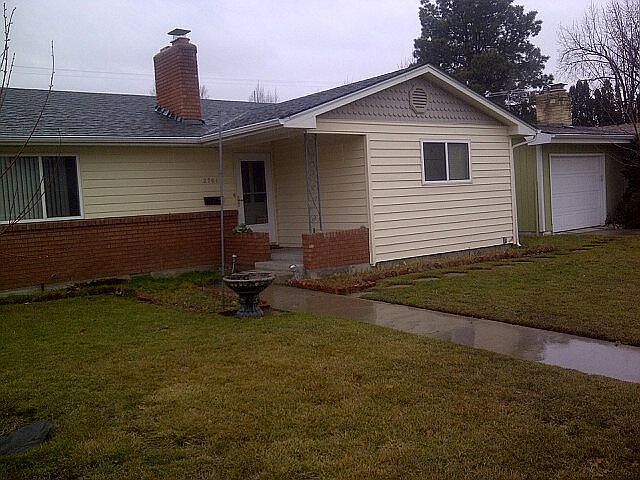 2nd image of 2701 W Camas St