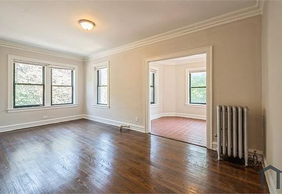 5th image of 6700 S Constance Ave #6702
