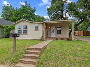 304 E Lee Ave, Weatherford, TX 76086