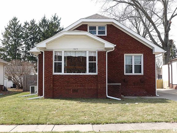 2nd image of 1024 Brown Ave