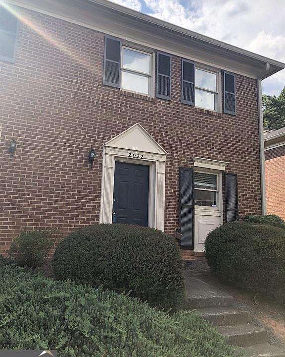 1st image of 2922 Webb Bridge Rd #2922