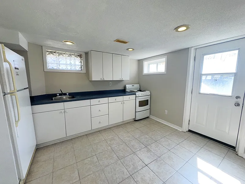 79 Grove Street East — Photo 2