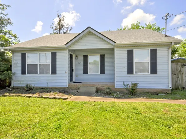 317 Pioneer Dr, Oak Grove, KY 42262