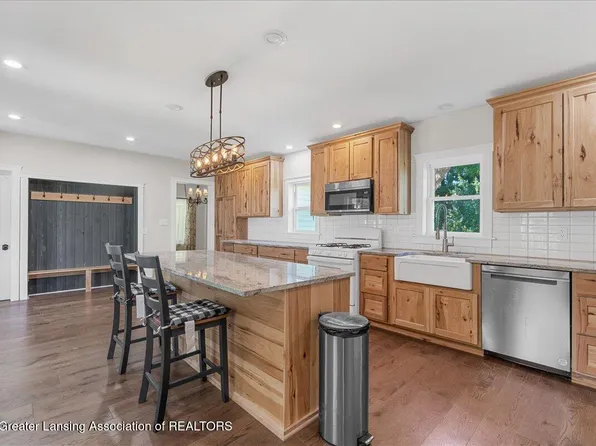 11123 Griffith Rd, Eaton Rapids, MI 48827