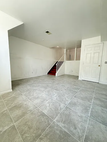 55 Sumner Ave #1 Photo 1
