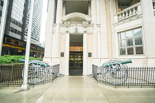 426 University Ave Photo 1