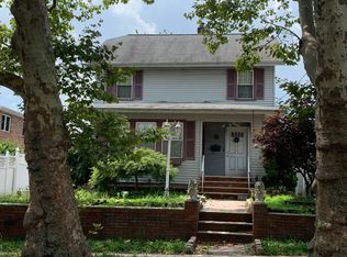 870 Lancaster Rd, Ridgefield, NJ 07657