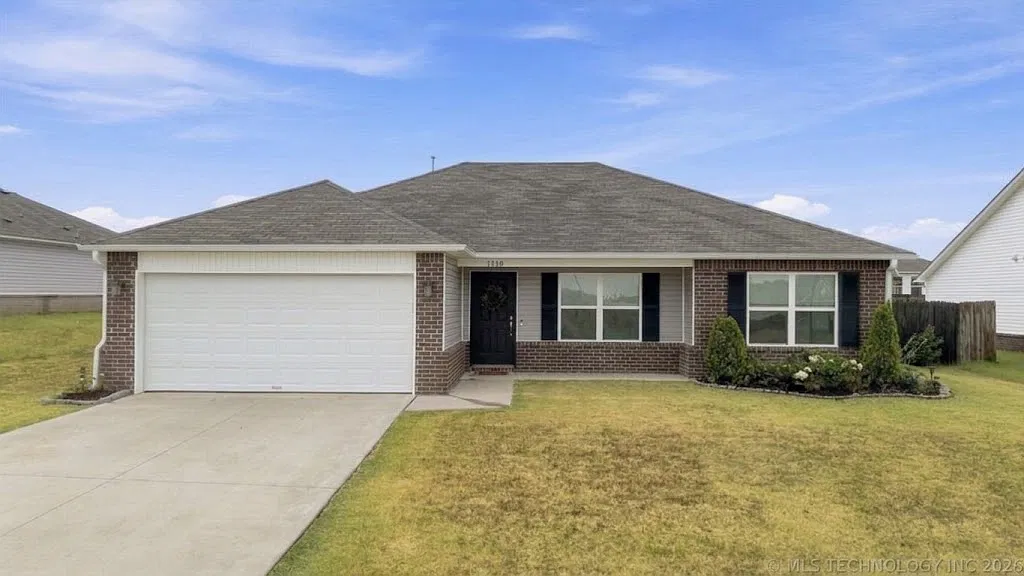 3 bed, 1533 sqft, $1,765 — Photo 1