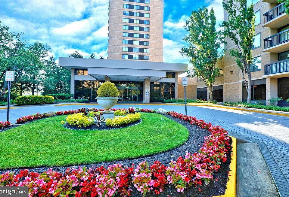 1st image of 3709 S George Mason Dr APT 505