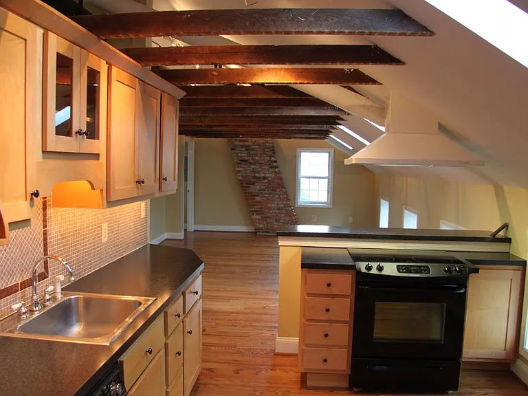 718 N Stokes St #C — Photo 2