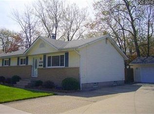 7352 Larkspur Dr, Mentor On The Lake, OH 44060