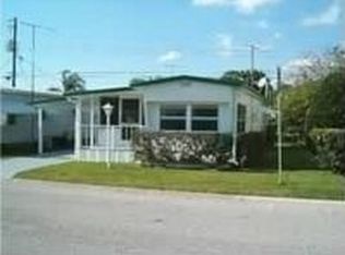 911 49th Avenue Dr W, Bradenton, FL 34207