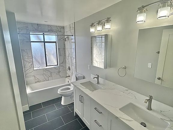 5th image of 900 Chestnut St #2B-1Ba-970Sqft