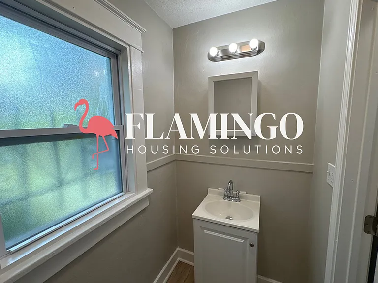 212 Huron Ave — Photo 6