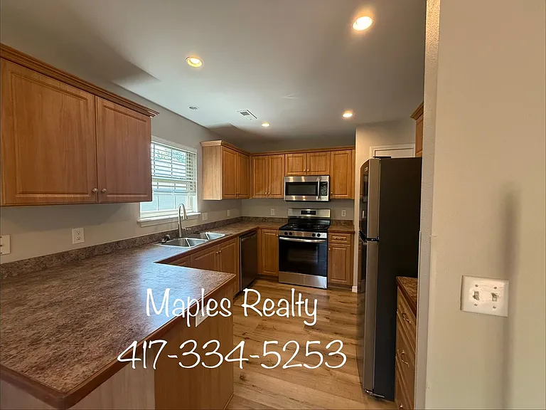 141 Scotch Pine Ct — Photo 30