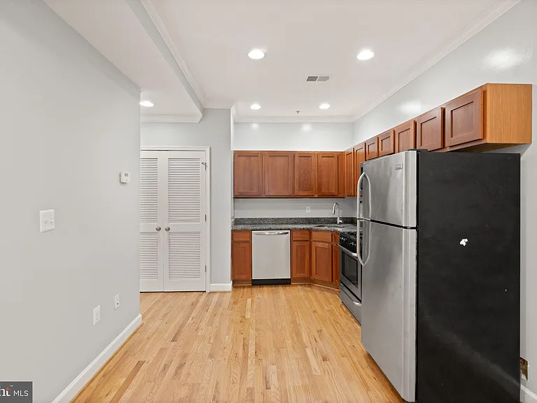 430 Irving St NW #102 — Photo 13