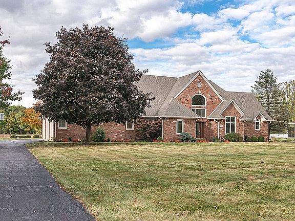 2nd image of 9128 Fawn Lake Dr