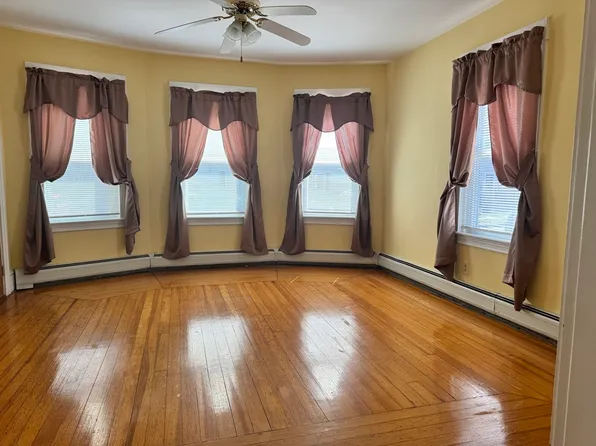 247 Dawson St #1, New Bedford, MA 02745