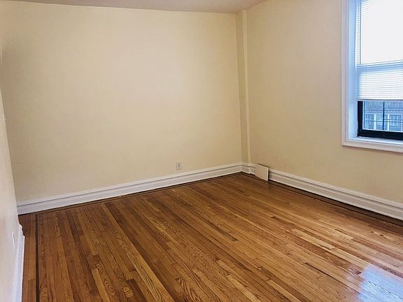 2nd image of 1745 E 18th St APT 2H