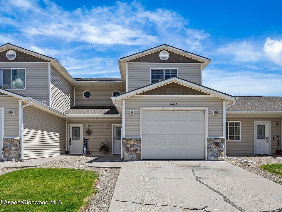 1st image of 12 Jessica Ln