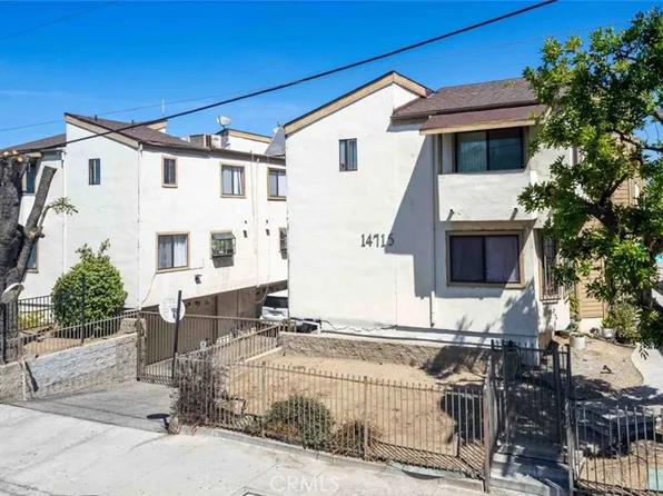 14715 Saticoy St Unit 13, Van Nuys, CA 91405