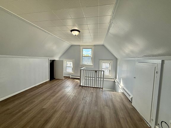 5th image of 397 Clifton Ave Floor 3