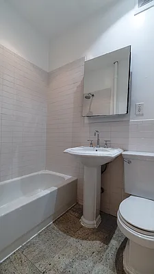 Rented by Camelot Realty Group | media 15