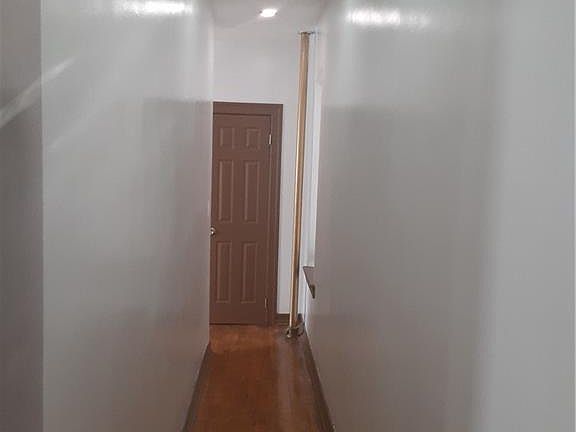 2nd image of 1670 Longfellow Ave APT 3E