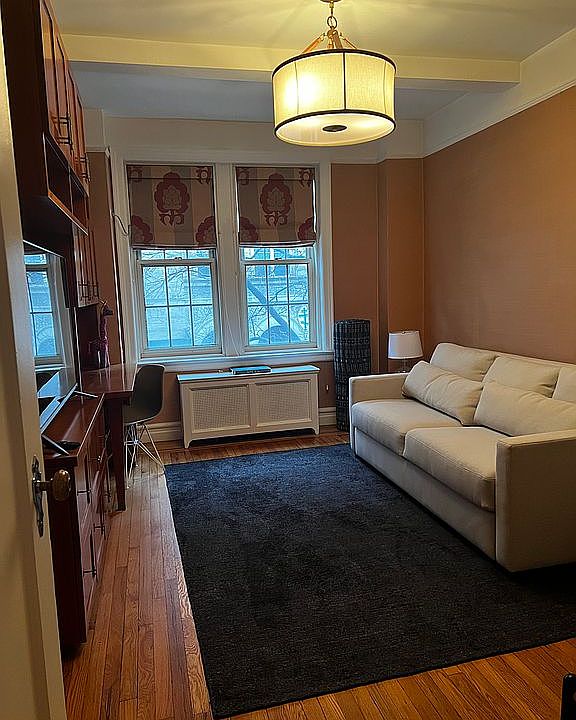 1st image of 139 W 82nd St #3F