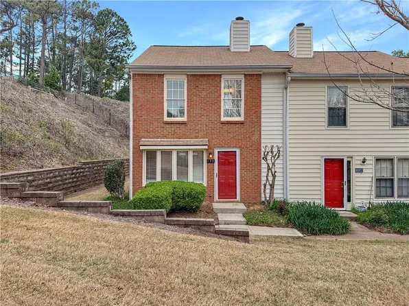 193 High Creek Dr, Roswell, GA 30076
