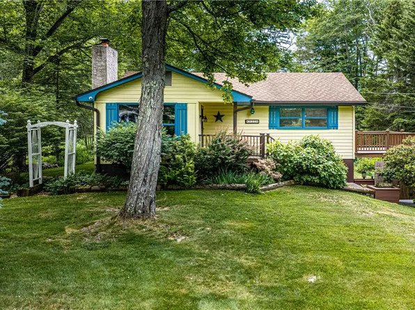 5226 Beechwood Rd, Blakeslee, PA 18610
