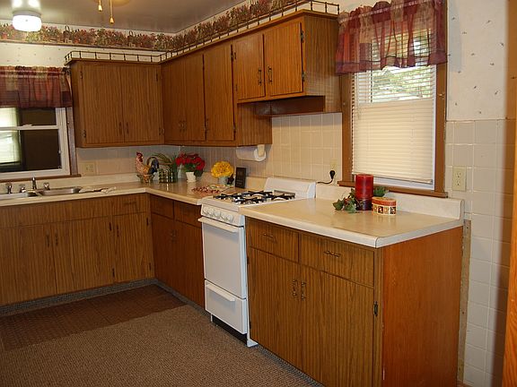 3rd image of 808 Pershing Blvd