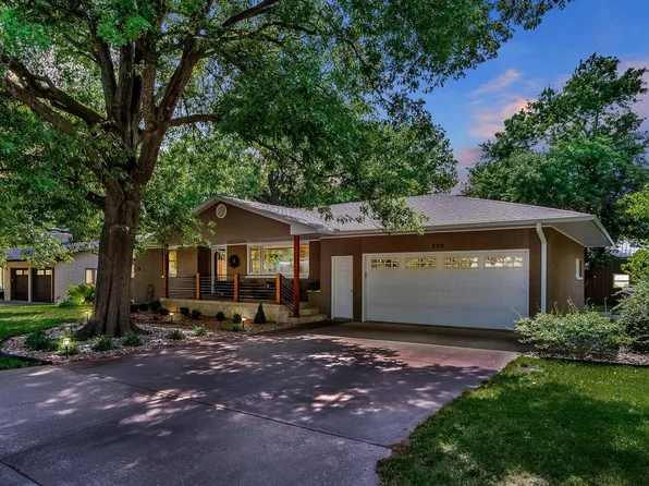 209 S Hess Ave, Hesston, KS 67062