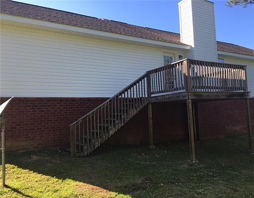 2nd image of 15151 Longwood Ln