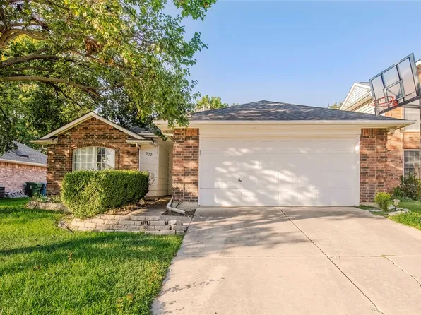 700 Teakwood Dr, Flower Mound, TX 75028