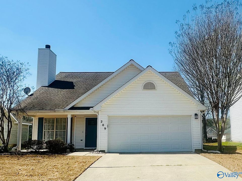 1st image of 209 River Oaks Dr