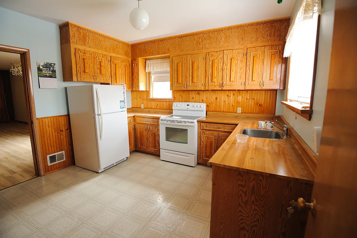 Building Photo - 15 Lennox Ave #15