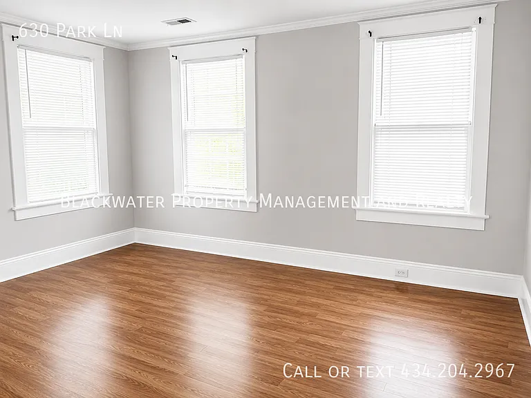630 Park Ln — Photo 14