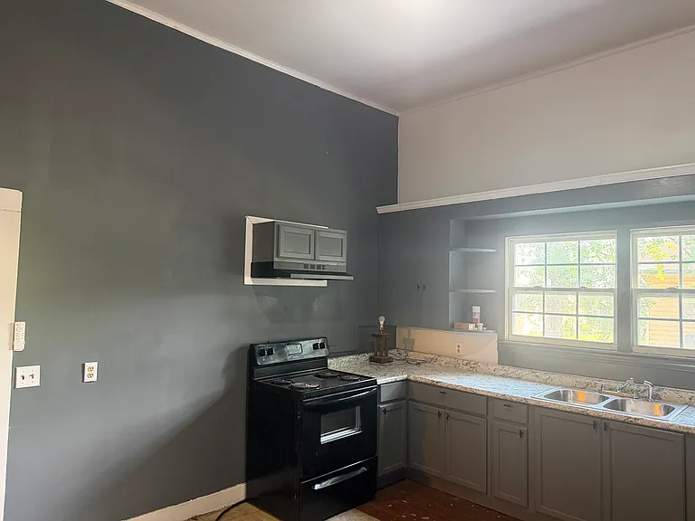 210 S Presley St #A — Photo 5