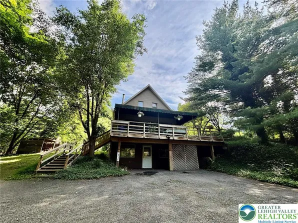 4340 1st Ter, Bangor, PA 18013