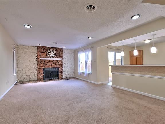 3rd image of 1500 W Esplanade Ave APT 45e