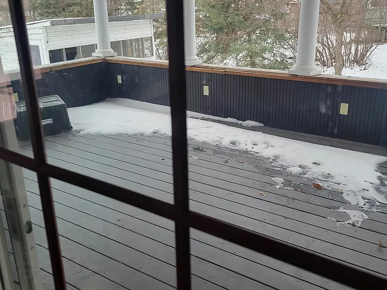 105 Lakeshore Dr NW — Photo 14